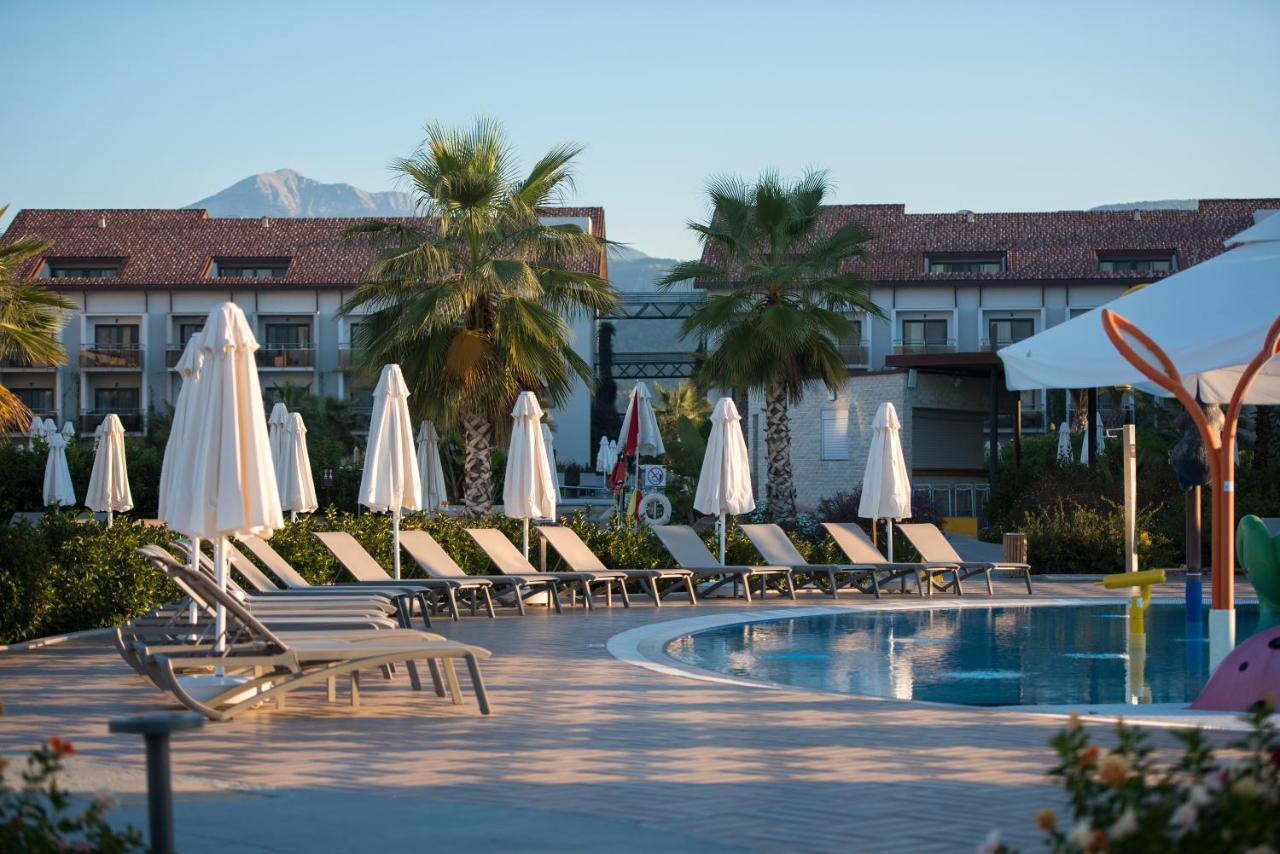 Akra Fethiye Tui Blue Sensatori Hotel ภายนอก รูปภาพ